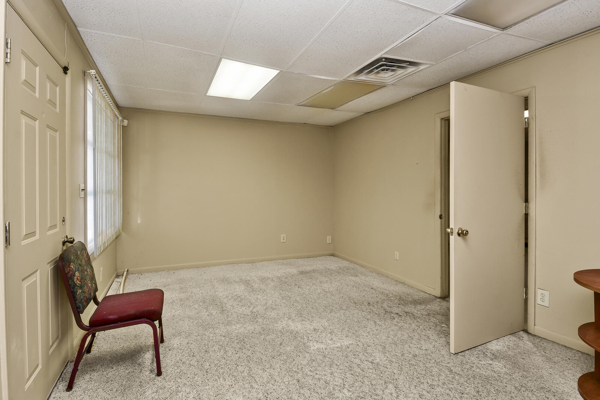 14981 Business 13 Property Photo 45