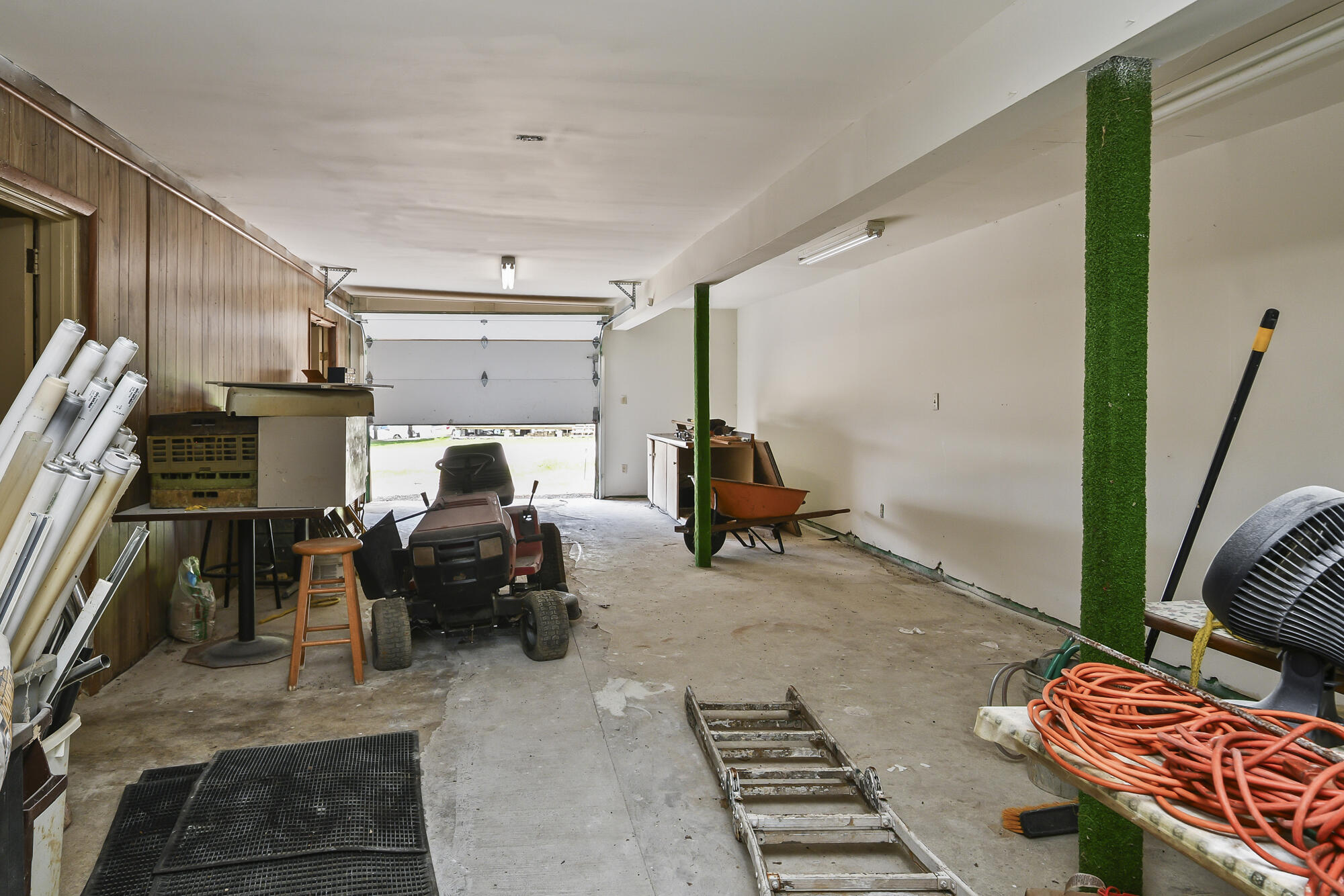 14981 Business 13 Property Photo 66