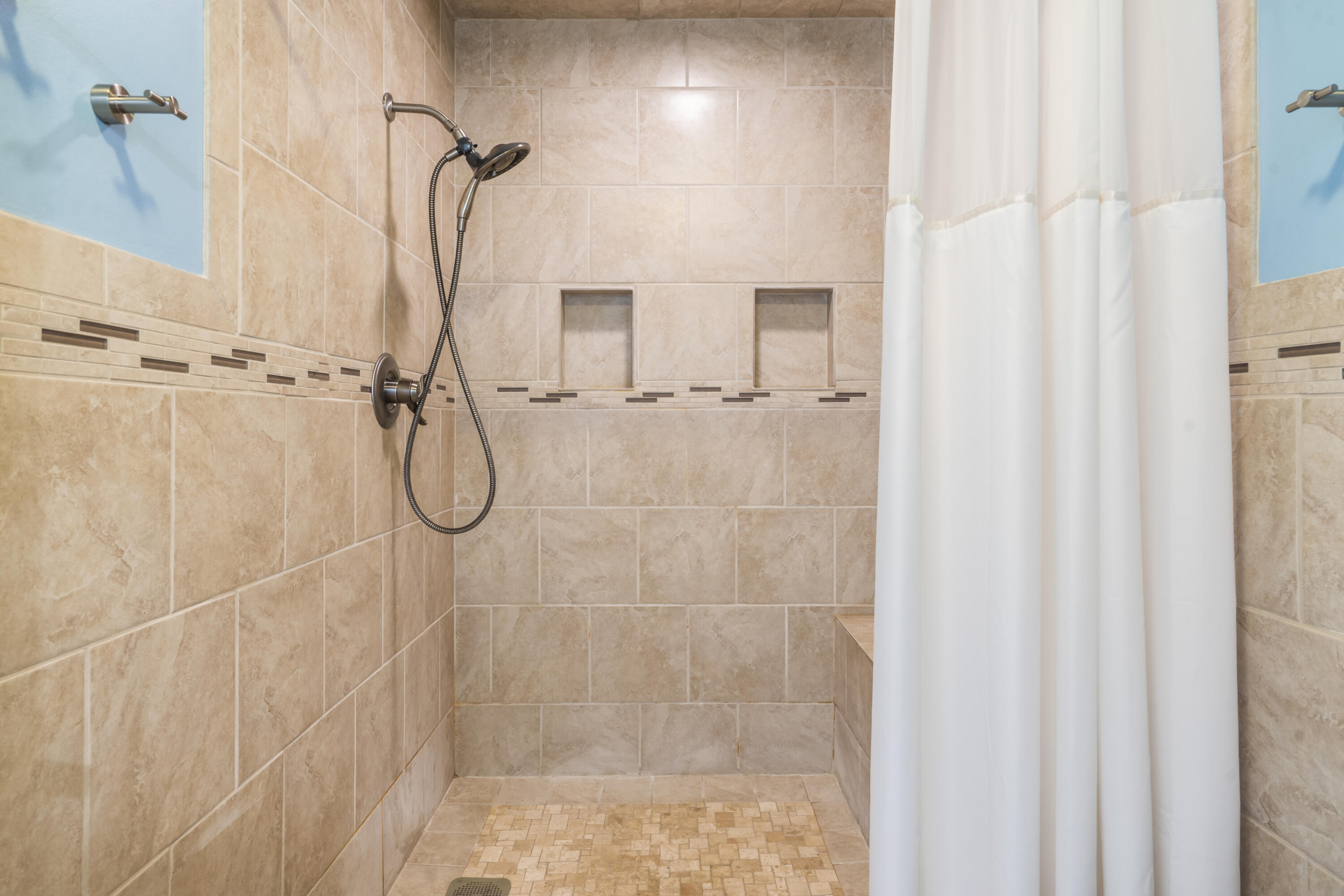 33 Golfshores Drive 1 Property Photo 17