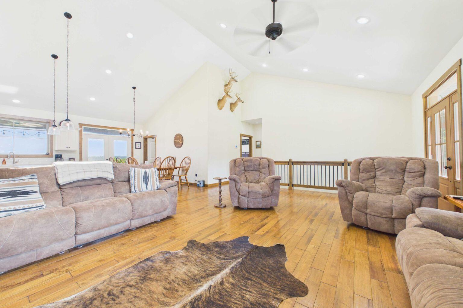 1230 County Road 606 Property Photo 6