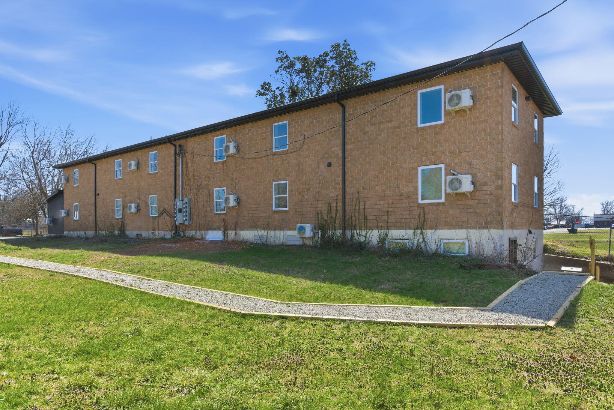 60327968 Property Photo 11