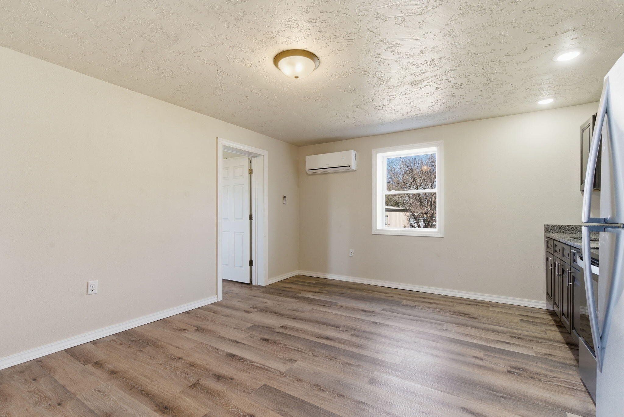60327968 Property Photo 17