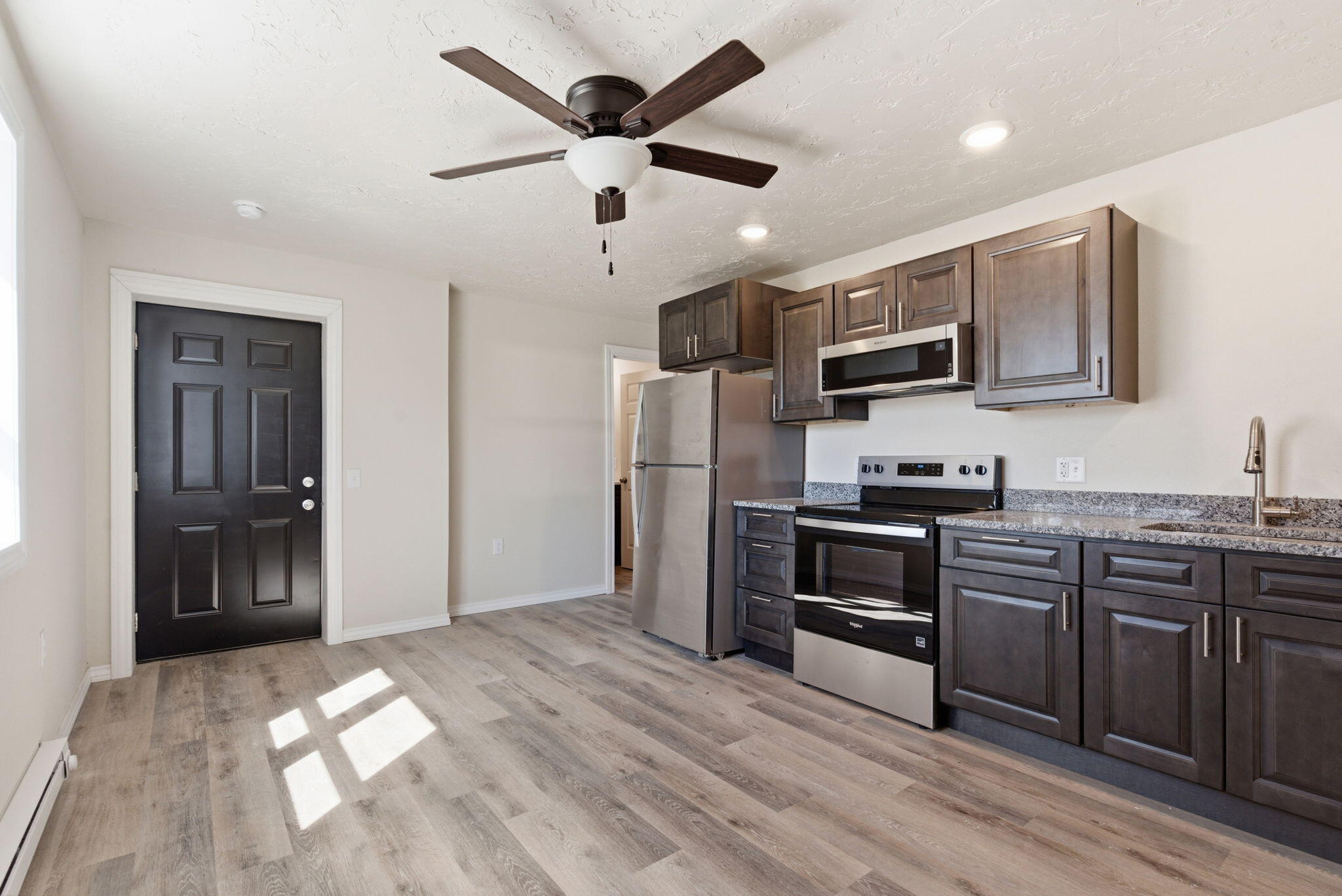 60327968 Property Photo 24