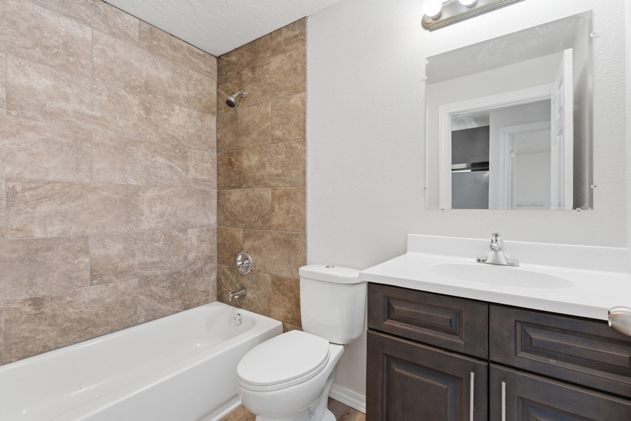 60327968 Property Photo 28