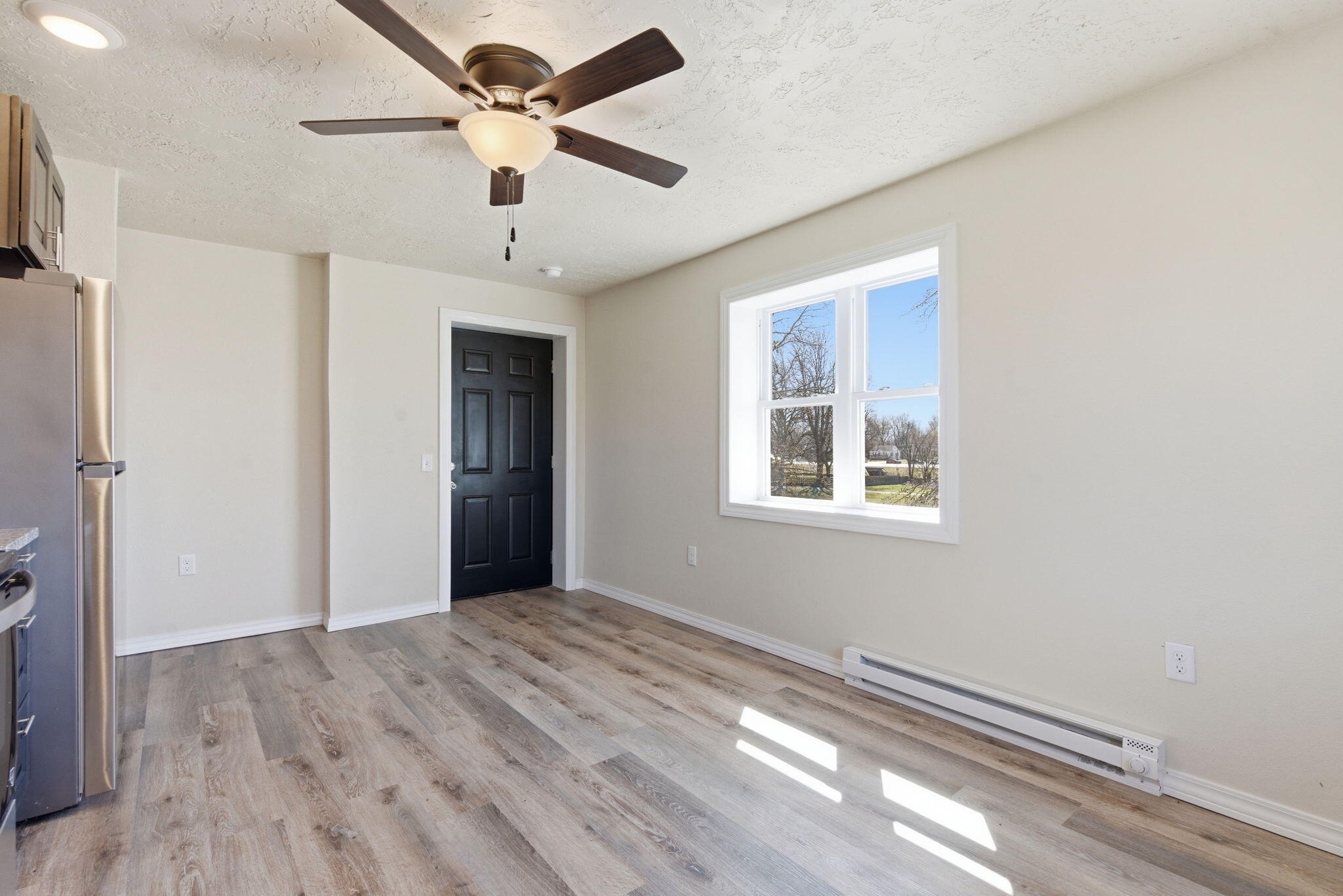 60327968 Property Photo 32