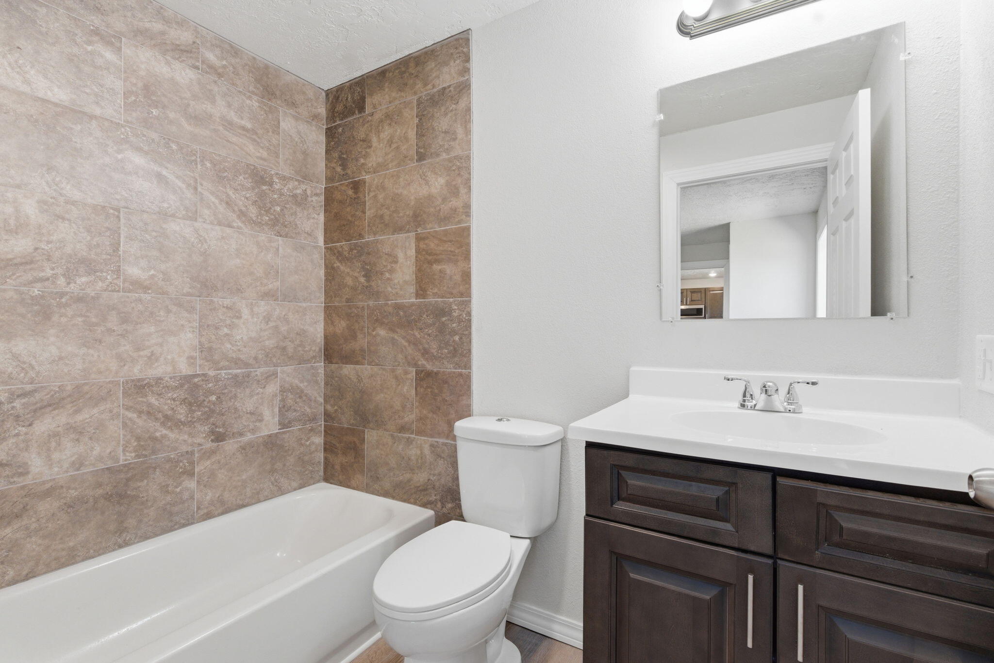 60327968 Property Photo 43