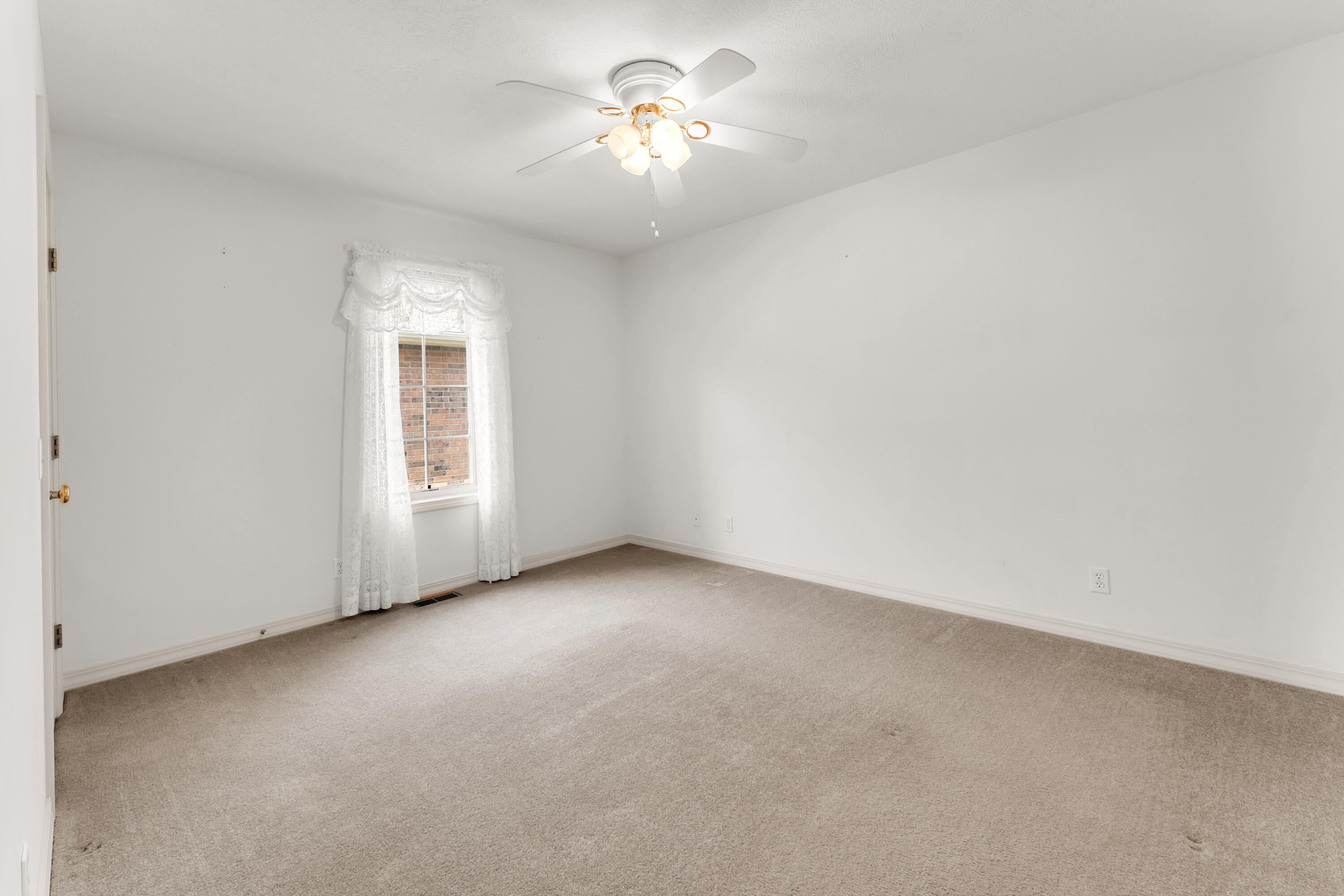 3755 West Eaglecrest Street Property Photo 27