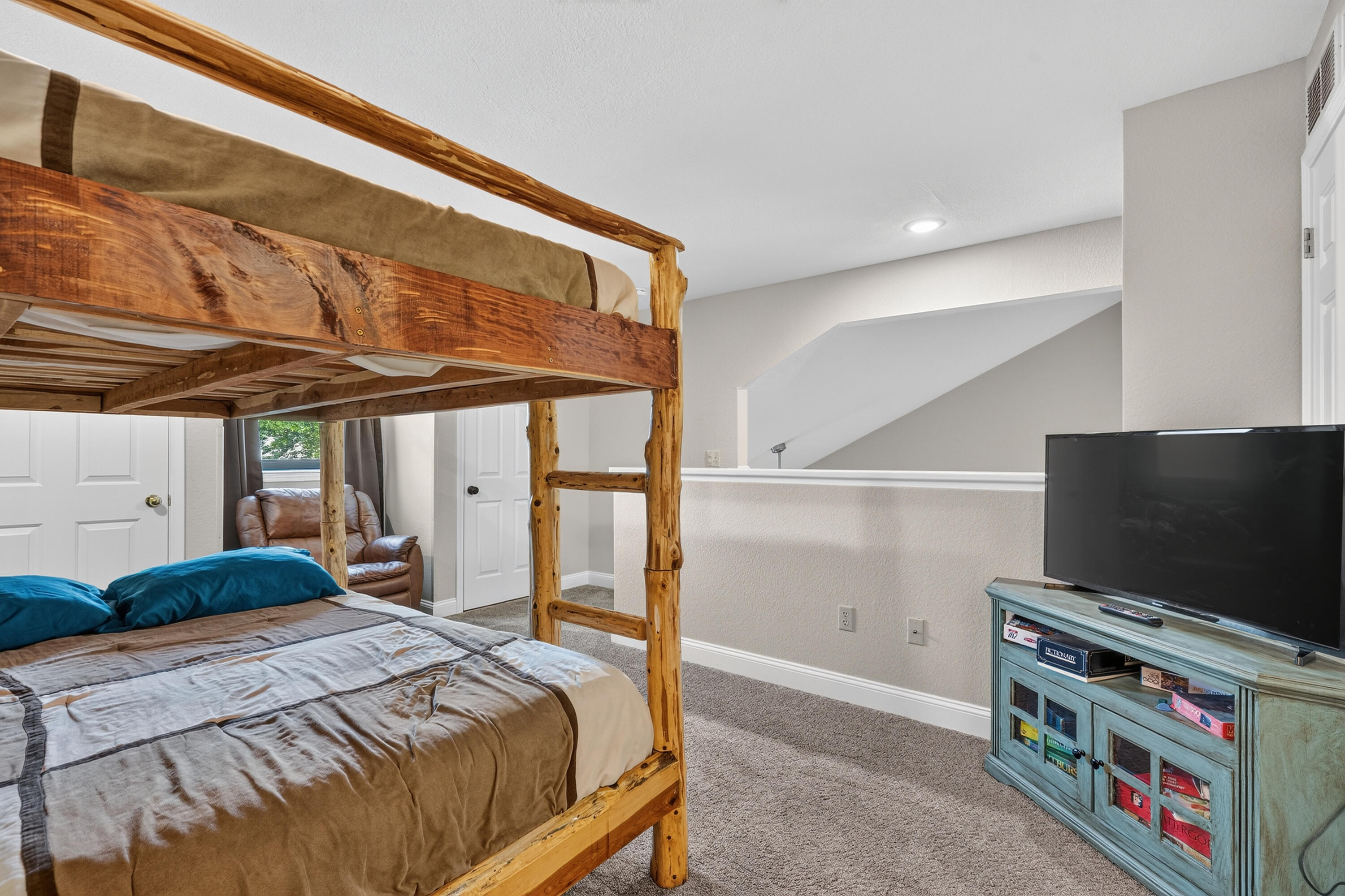 151 Highland Drive 55-6 Property Photo 37