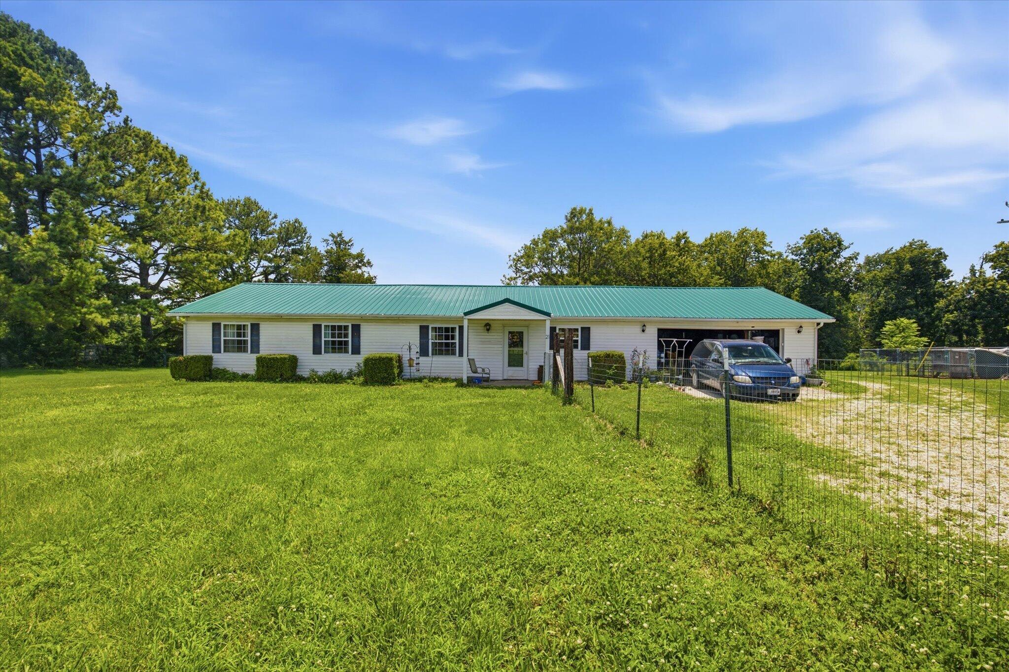 21 Westwind Road Property Photo 1