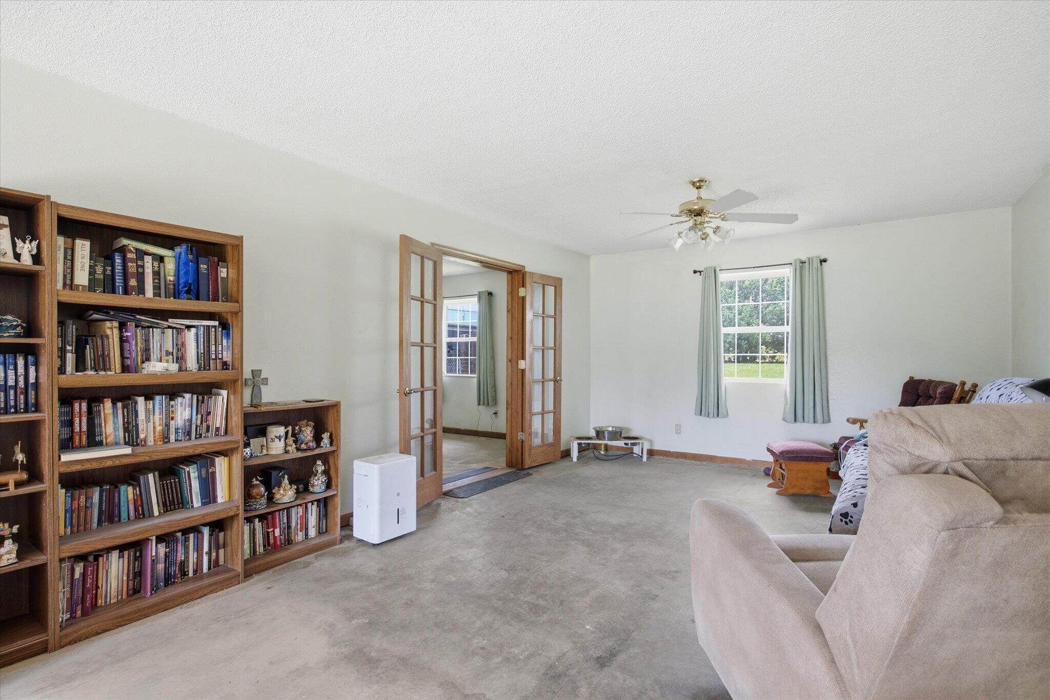 21 Westwind Road Property Photo 15