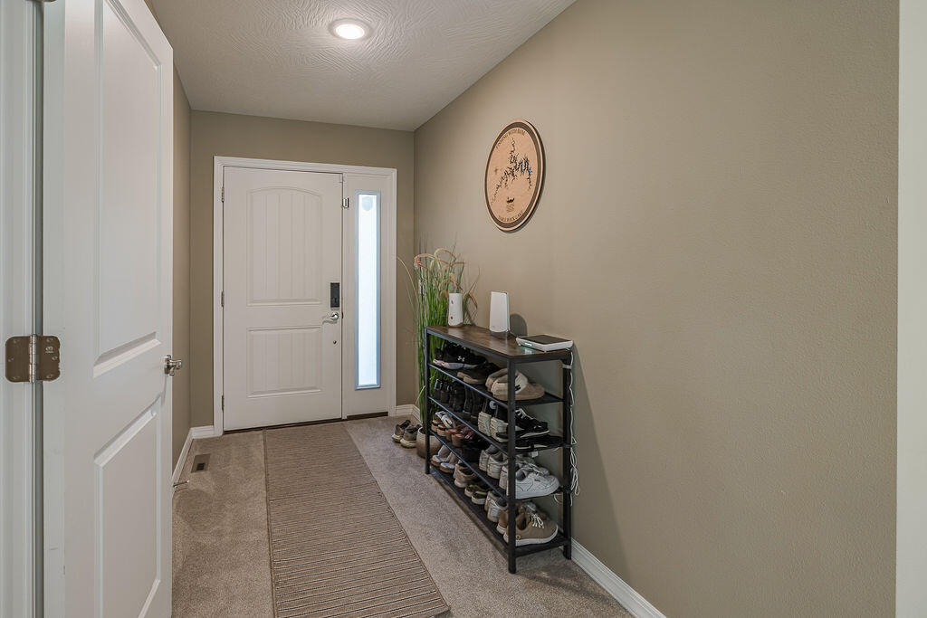 467 Emory Creek Boulevard Property Photo 14