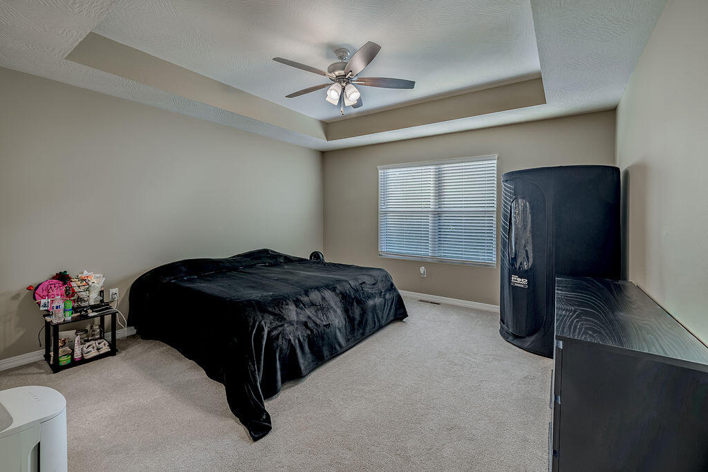 467 Emory Creek Boulevard Property Photo 17