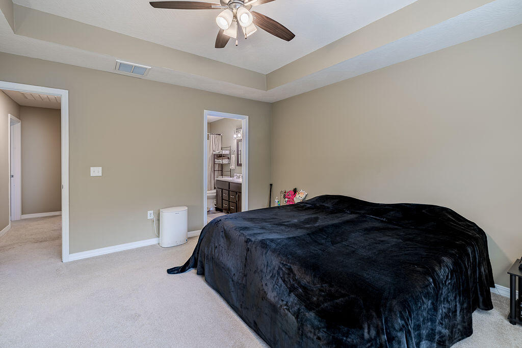 467 Emory Creek Boulevard Property Photo 18