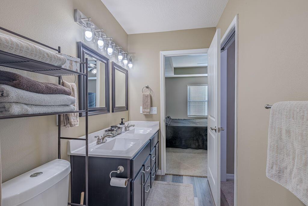 467 Emory Creek Boulevard Property Photo 20