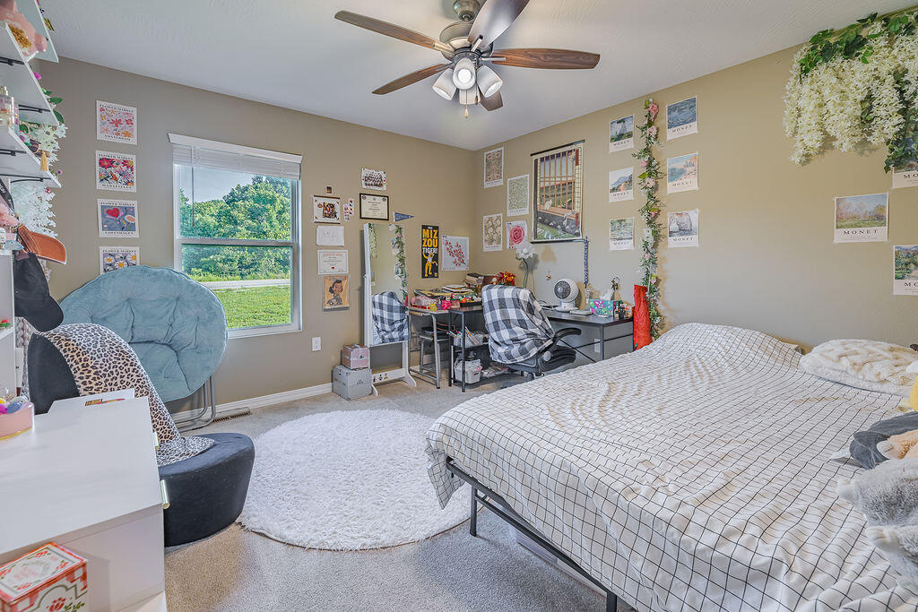 467 Emory Creek Boulevard Property Photo 23
