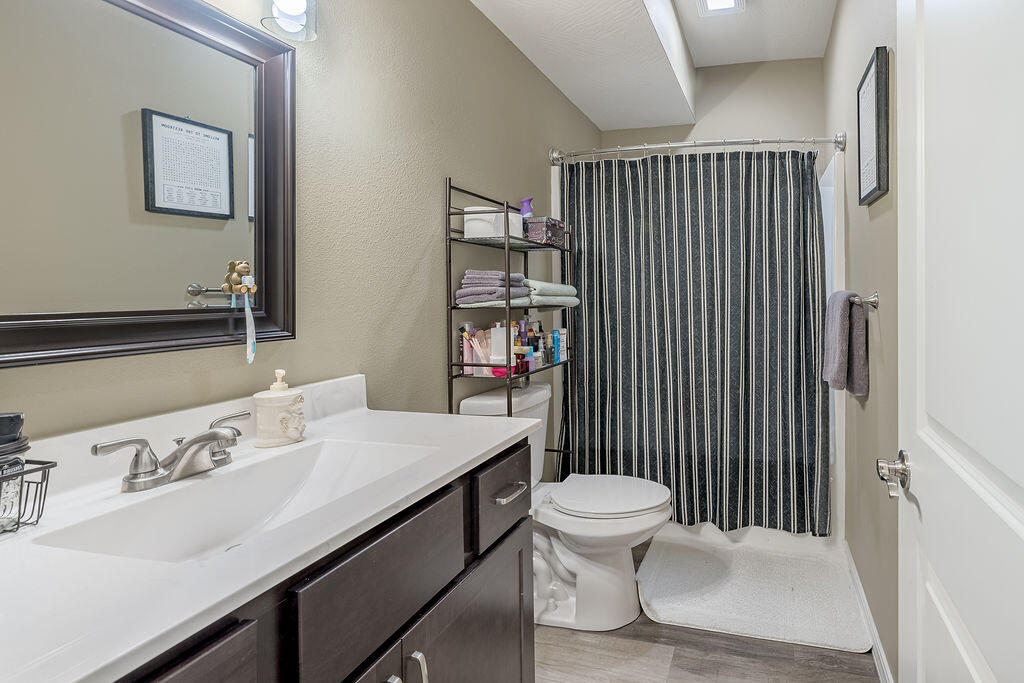 467 Emory Creek Boulevard Property Photo 41