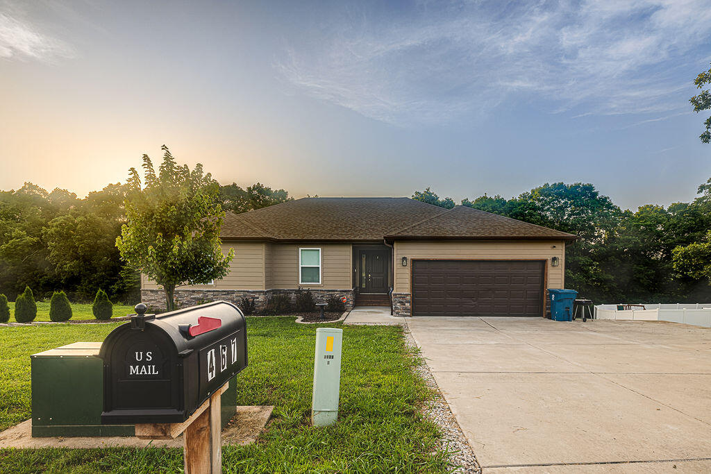 467 Emory Creek Boulevard Property Photo 63