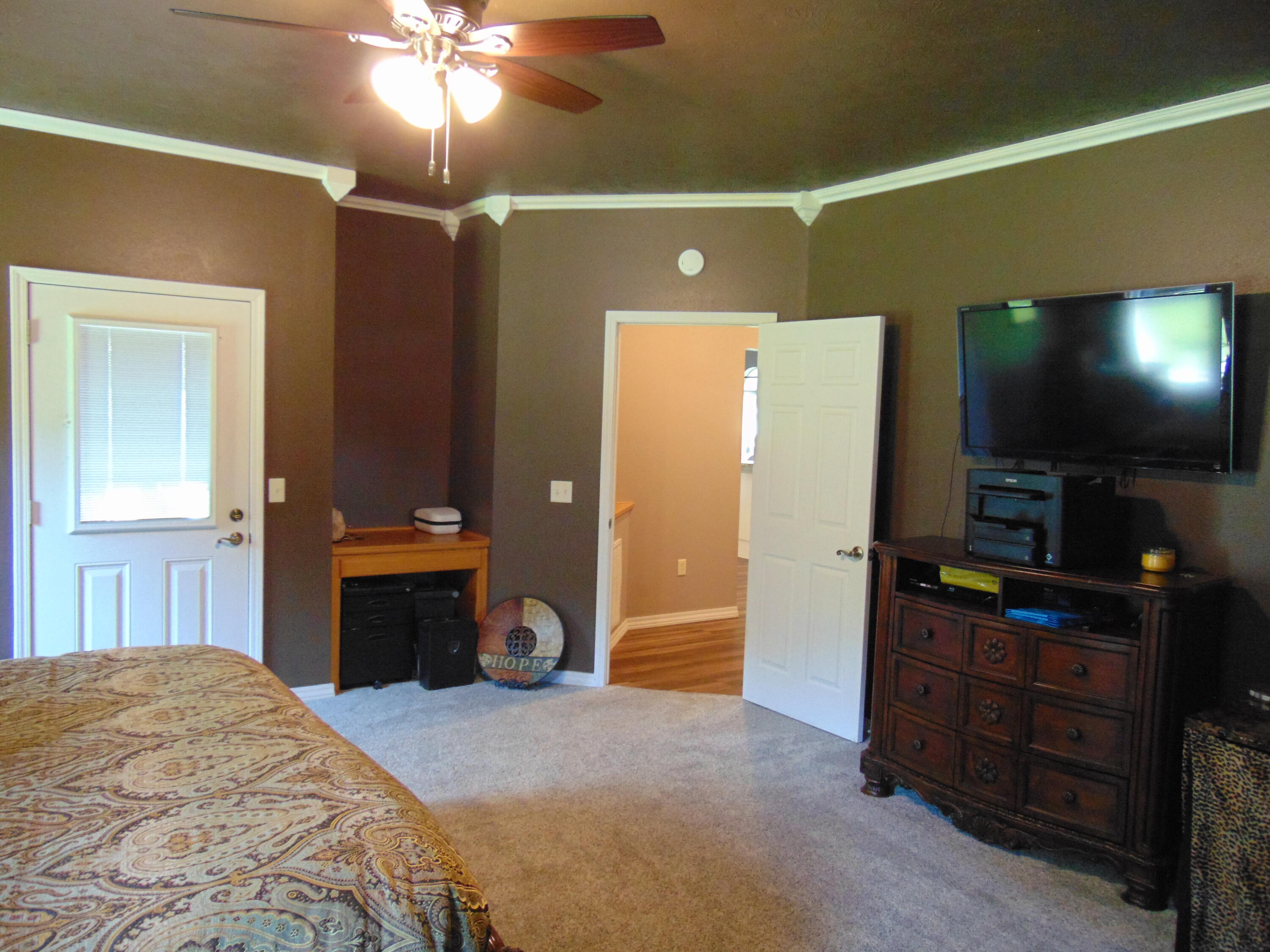 6103 Hunters Glen Road Property Photo 16