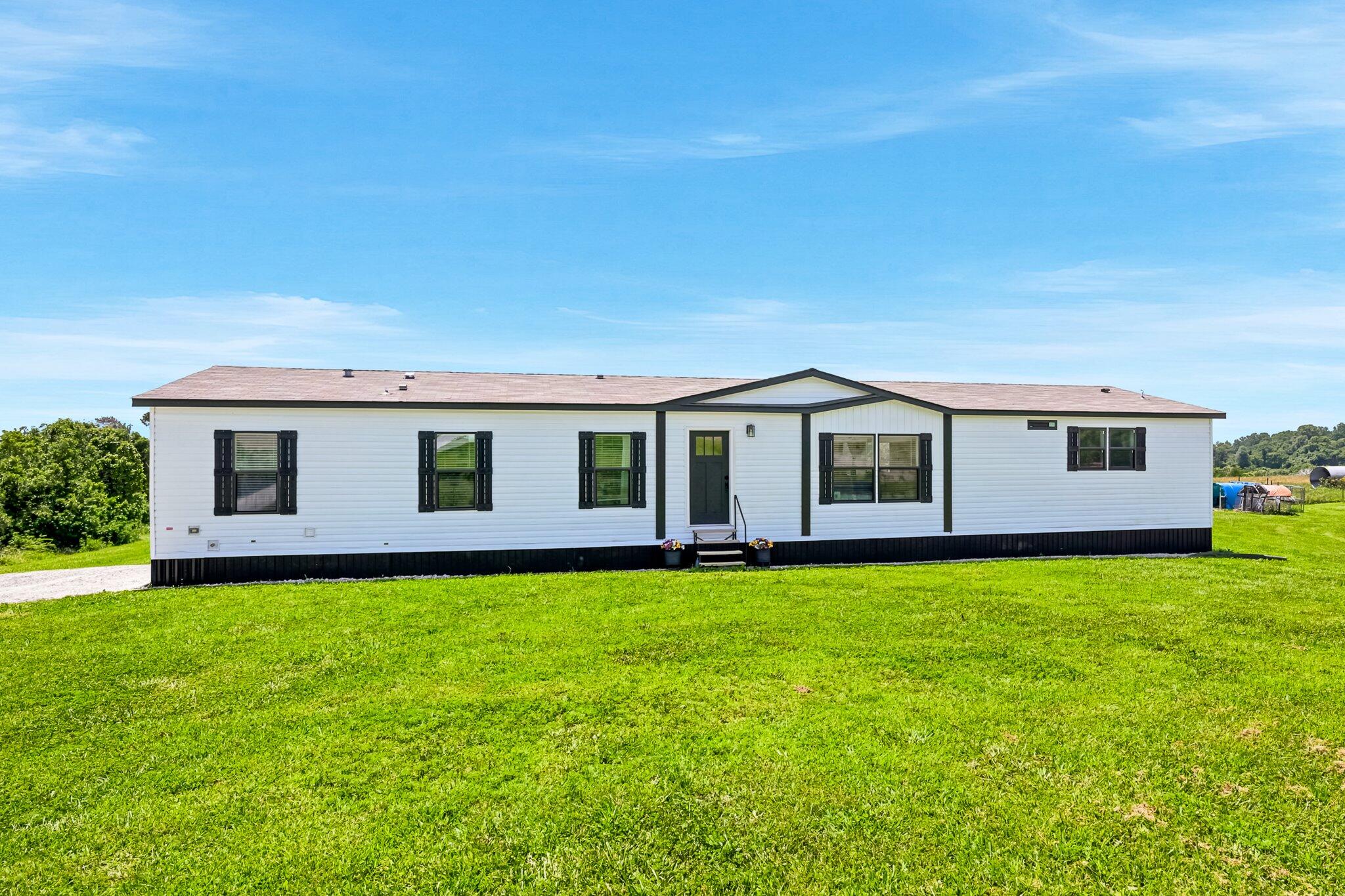 6060 State Highway M Property Photo 2