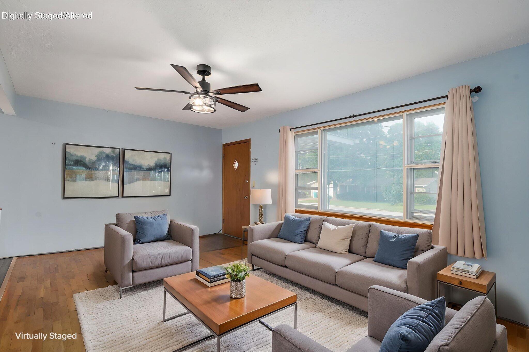 1215 South Airwood Drive Property Photo 3
