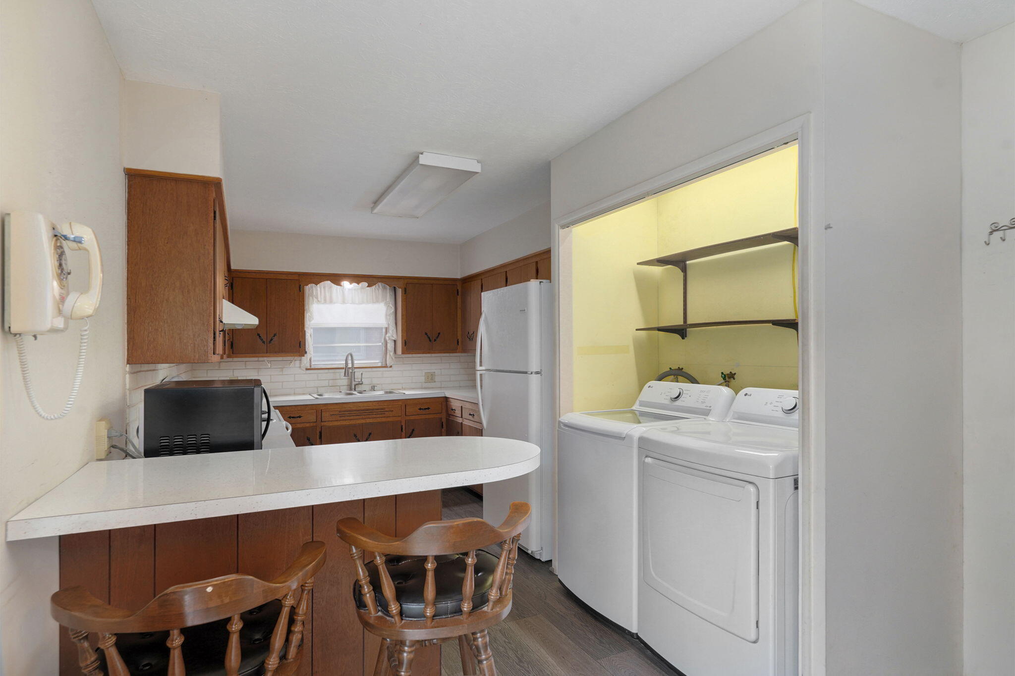 1215 South Airwood Drive Property Photo 11