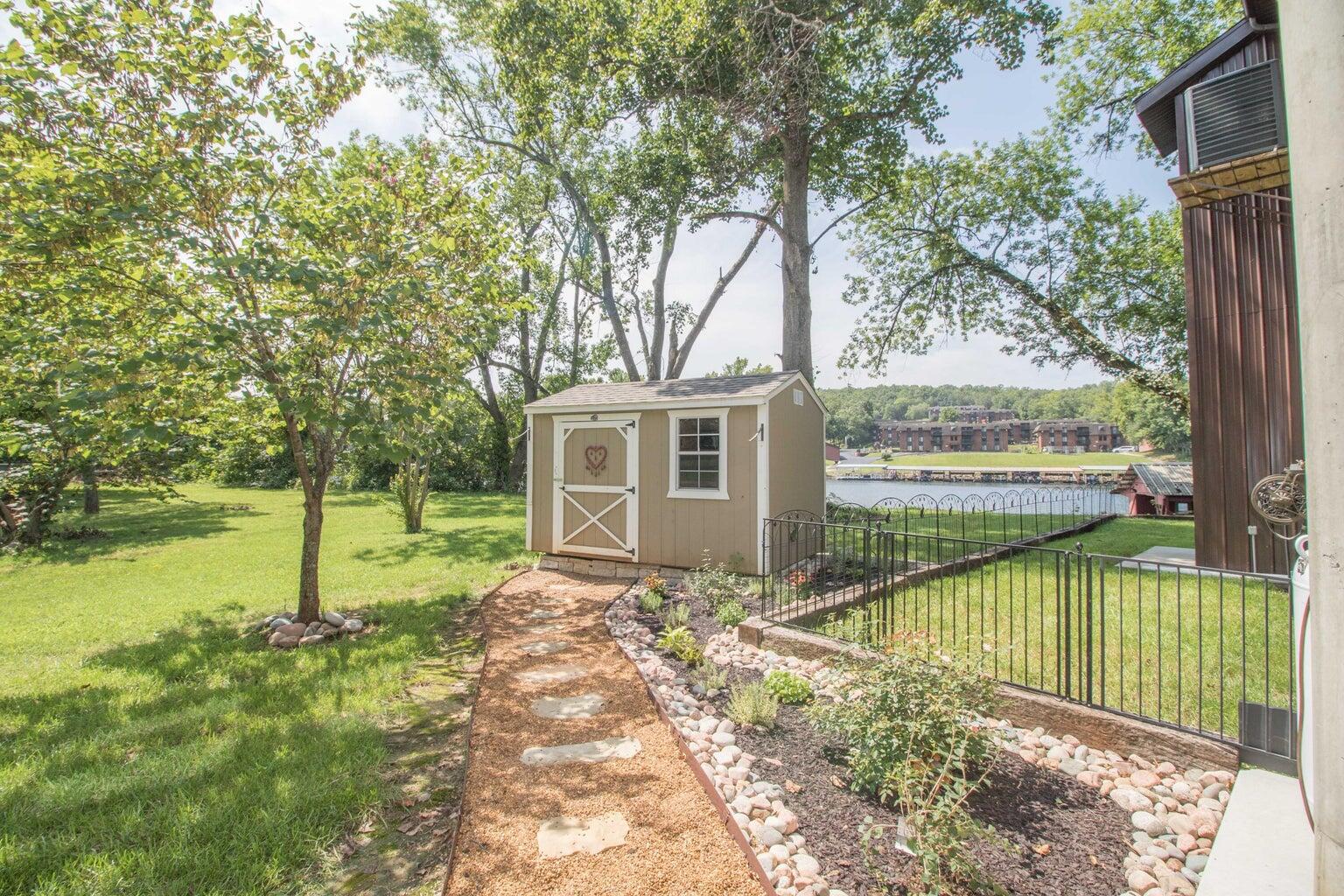 806 Sunset Road Property Photo 47