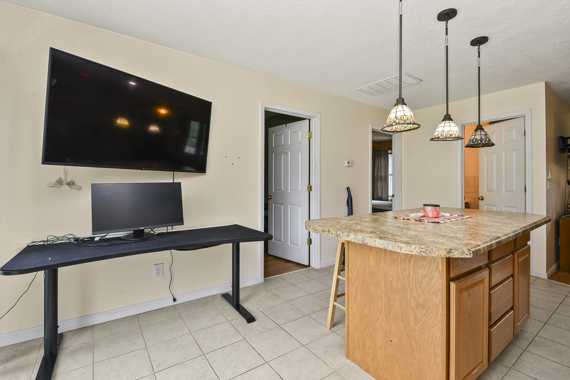 87 Fox Run Lane Property Photo 44