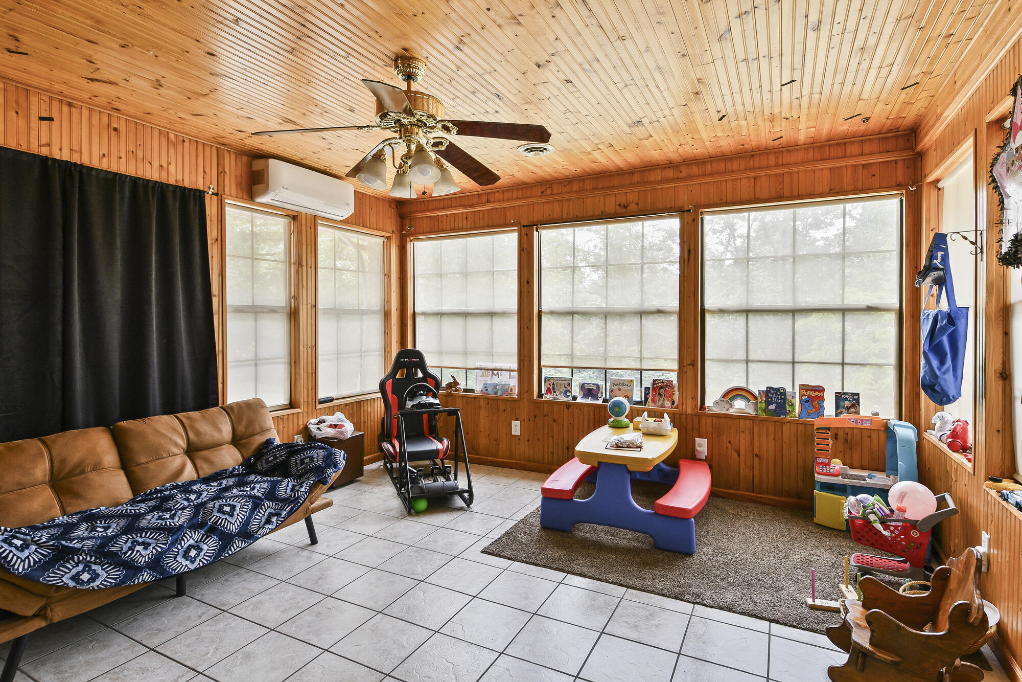 87 Fox Run Lane Property Photo 59