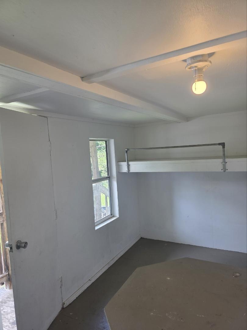 5901 South Farm Road 157 Property Photo 13