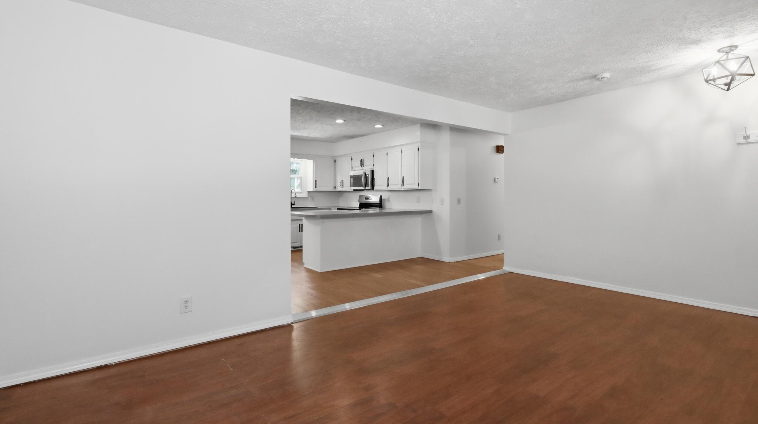 5901 South Farm Road 157 Property Photo 16