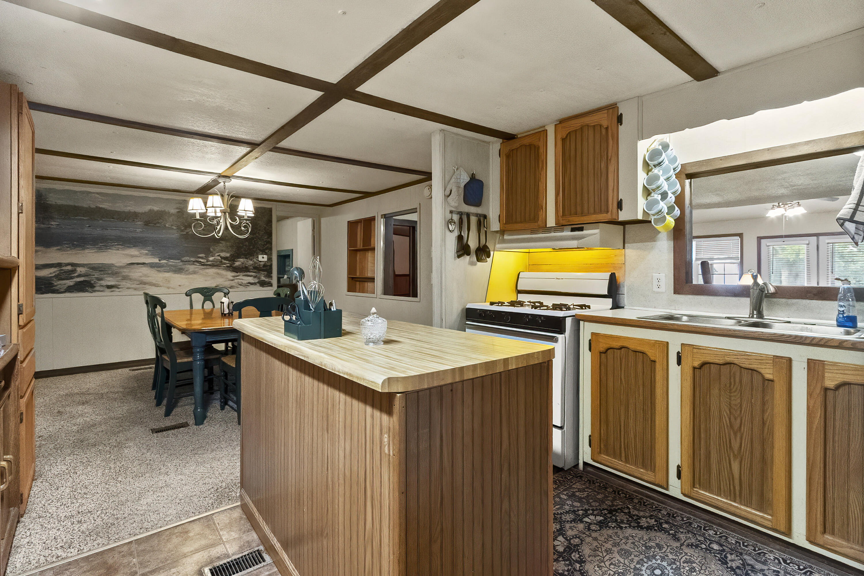 1054 Kalijah Road Property Photo 18