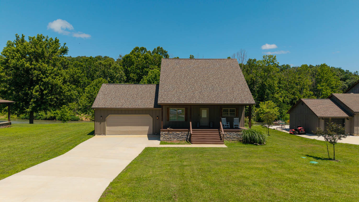 347 Big Trout Trail Property Photo 3
