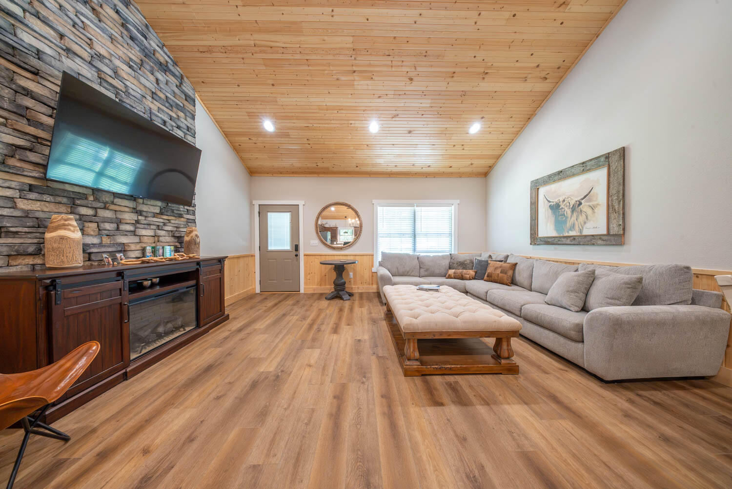 347 Big Trout Trail Property Photo 9
