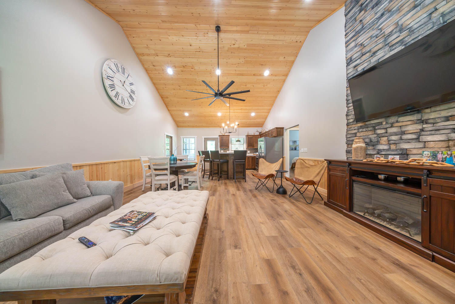 347 Big Trout Trail Property Photo 12
