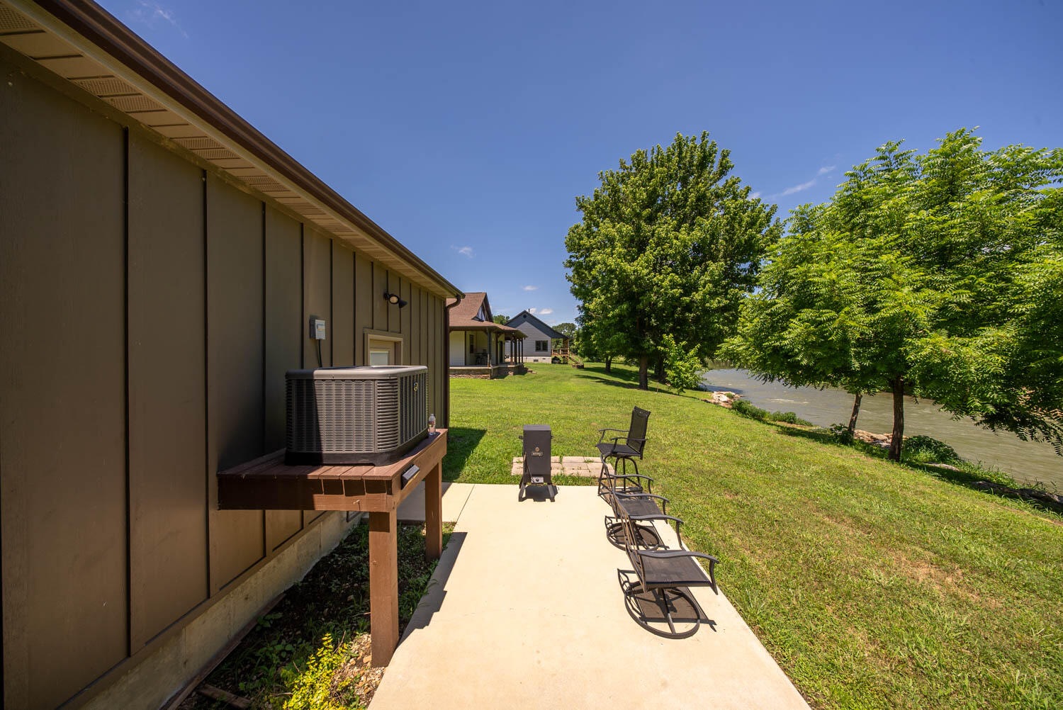 347 Big Trout Trail Property Photo 40