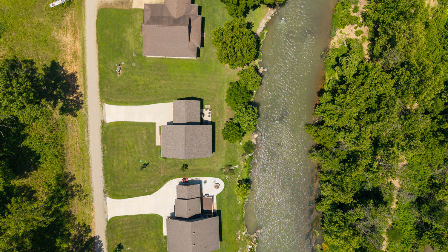 347 Big Trout Trail Property Photo 49
