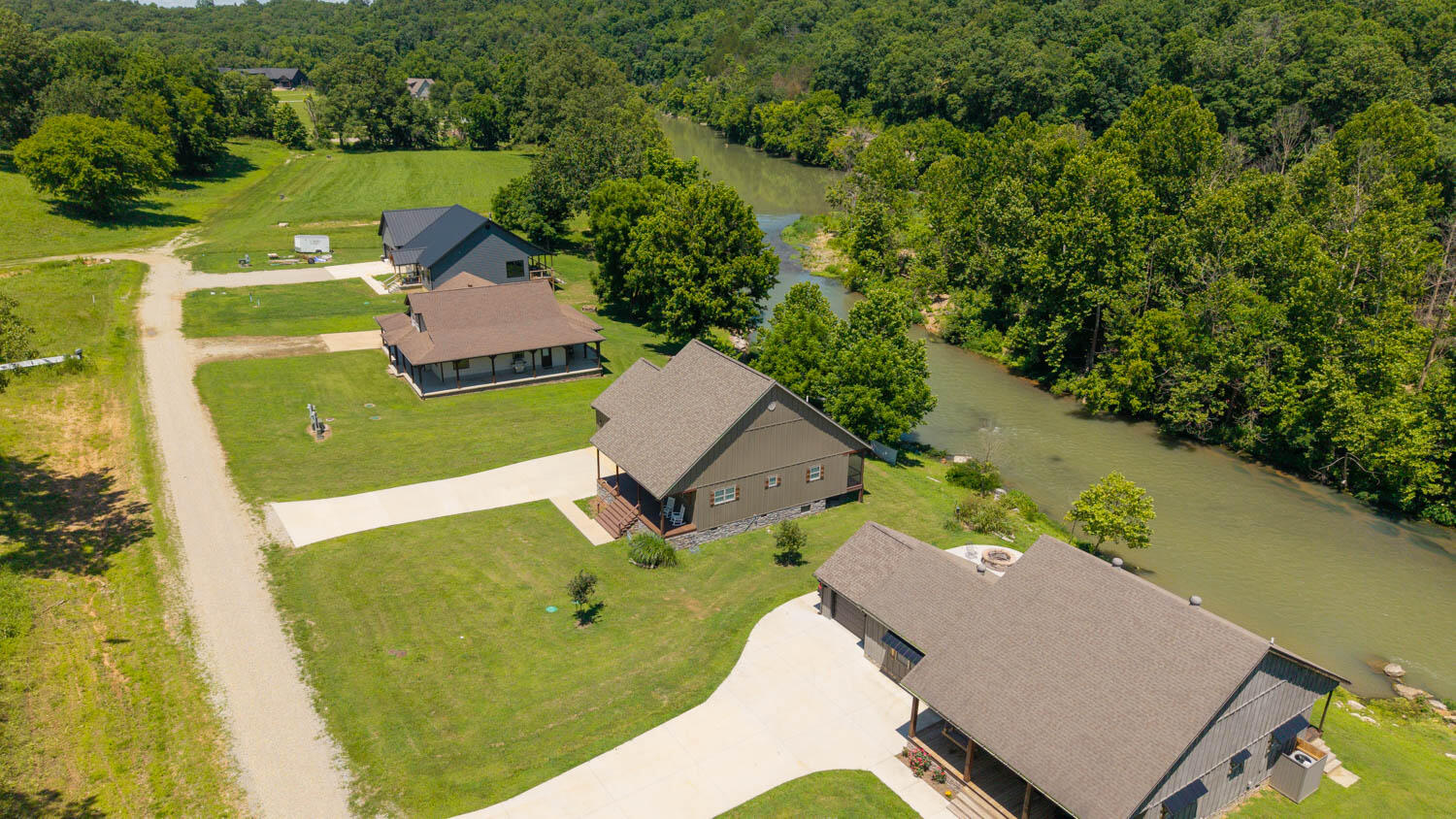 347 Big Trout Trail Property Photo 53