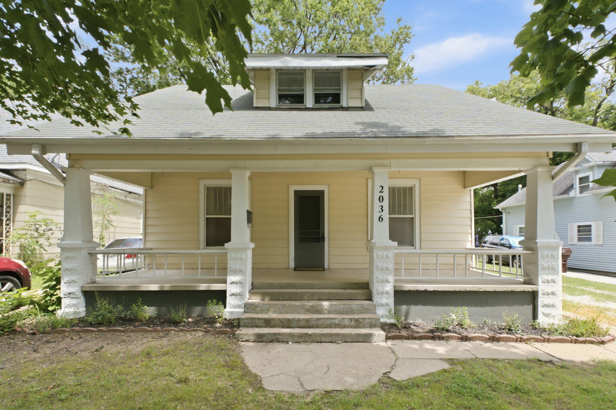 2036 North Johnston Avenue Property Photo 1