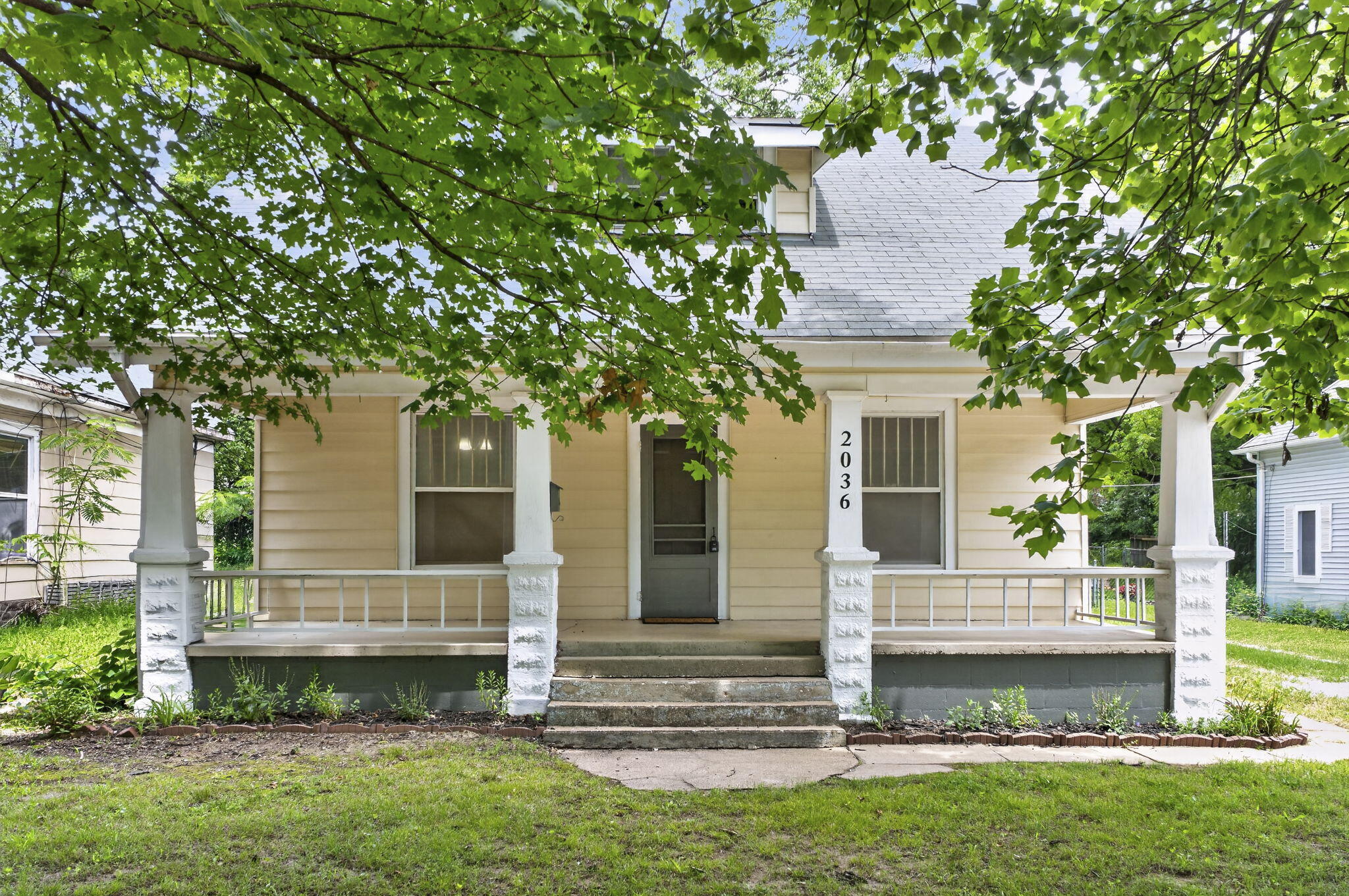 2036 North Johnston Avenue Property Photo 3