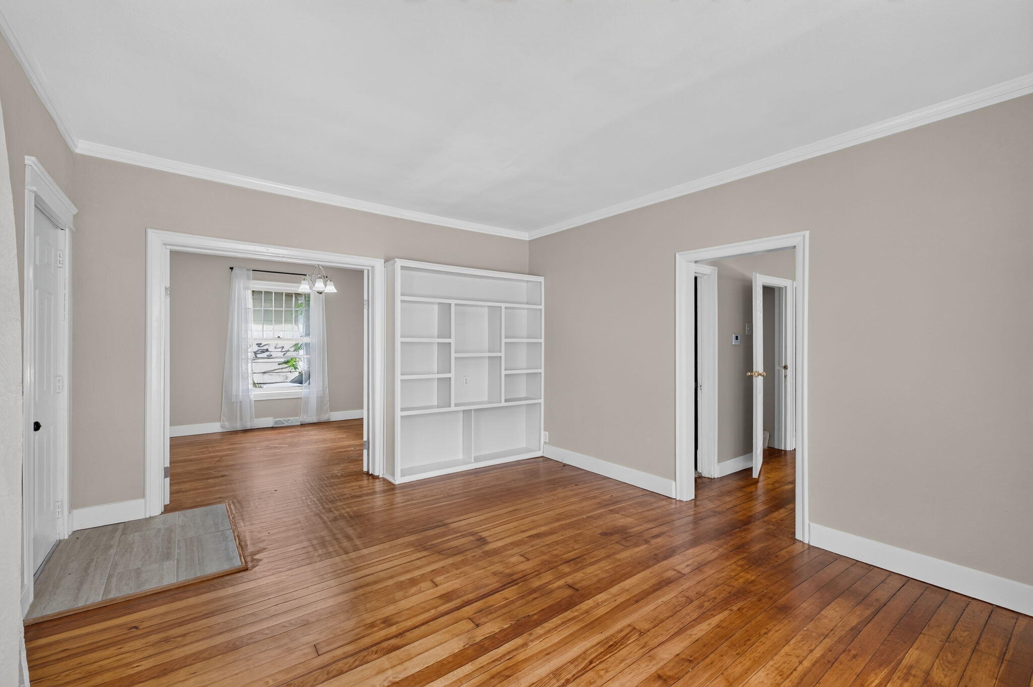 2036 North Johnston Avenue Property Photo 9