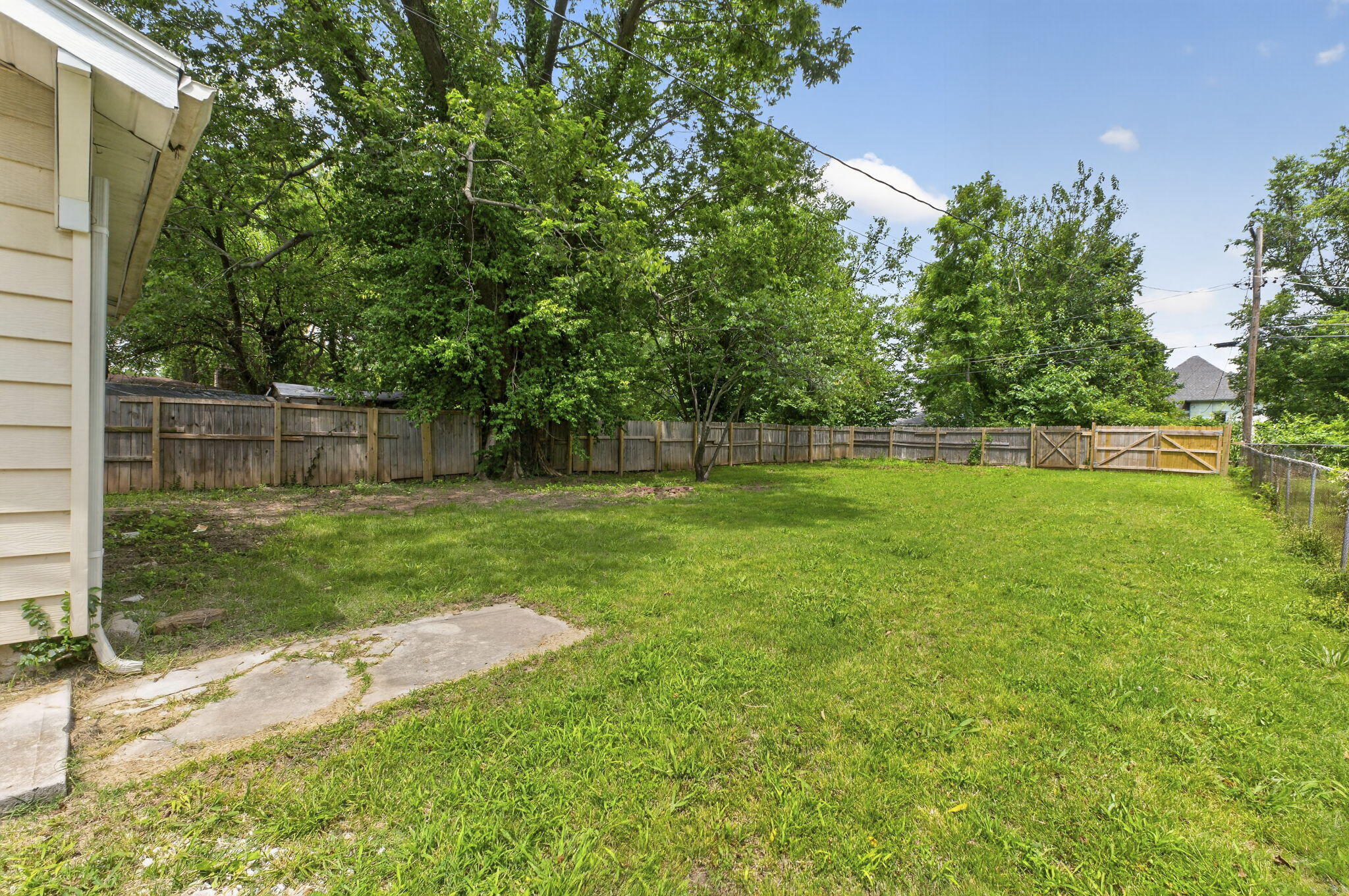 2036 North Johnston Avenue Property Photo 27