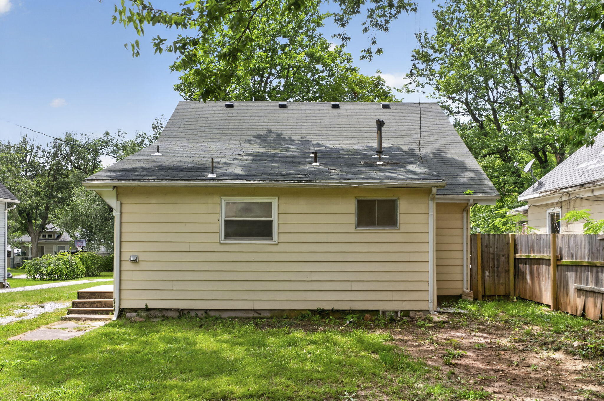 2036 North Johnston Avenue Property Photo 29