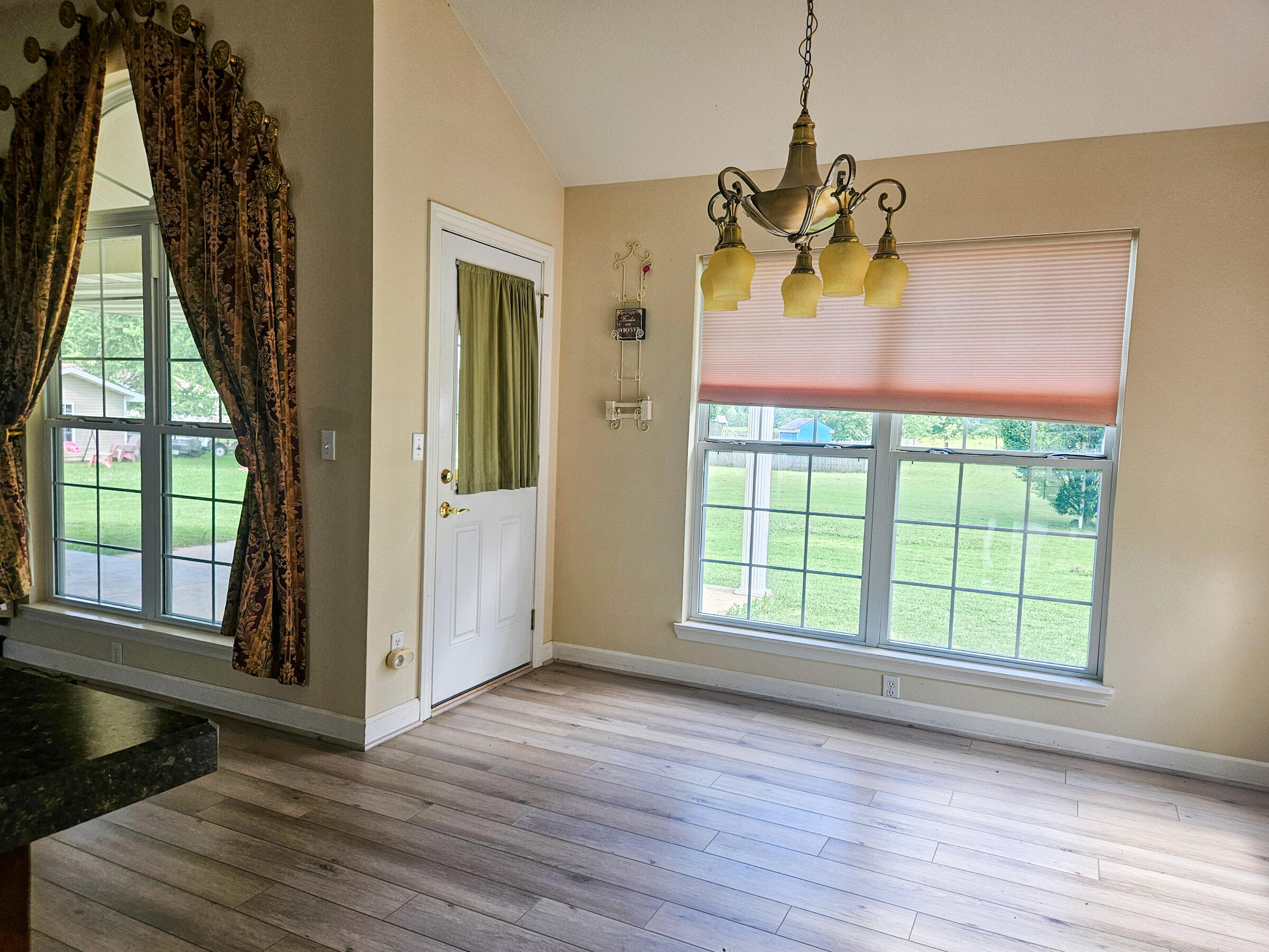 1409 Hockman Street Property Photo 11