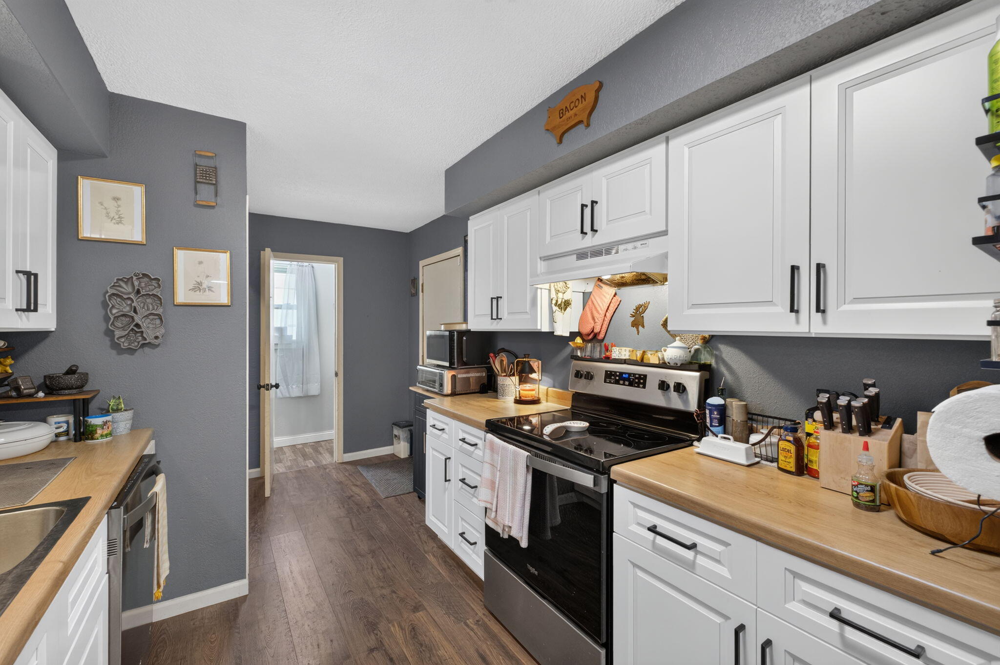 207 East Berkeley Street Property Photo 8