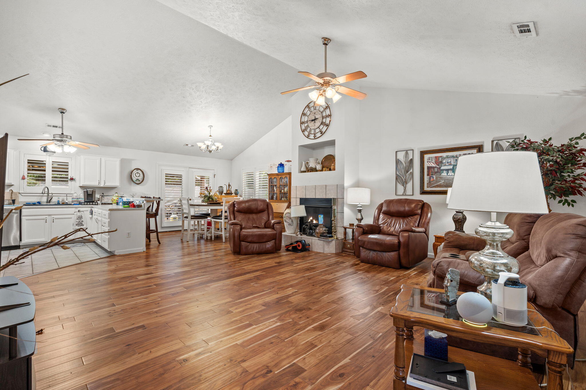 24 Elm Drive Property Photo 3