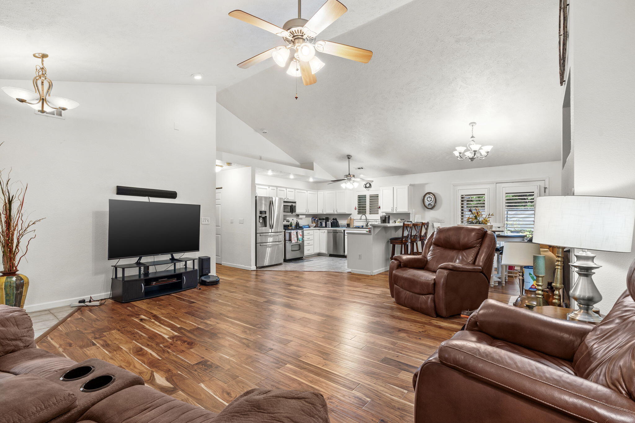 24 Elm Drive Property Photo 5