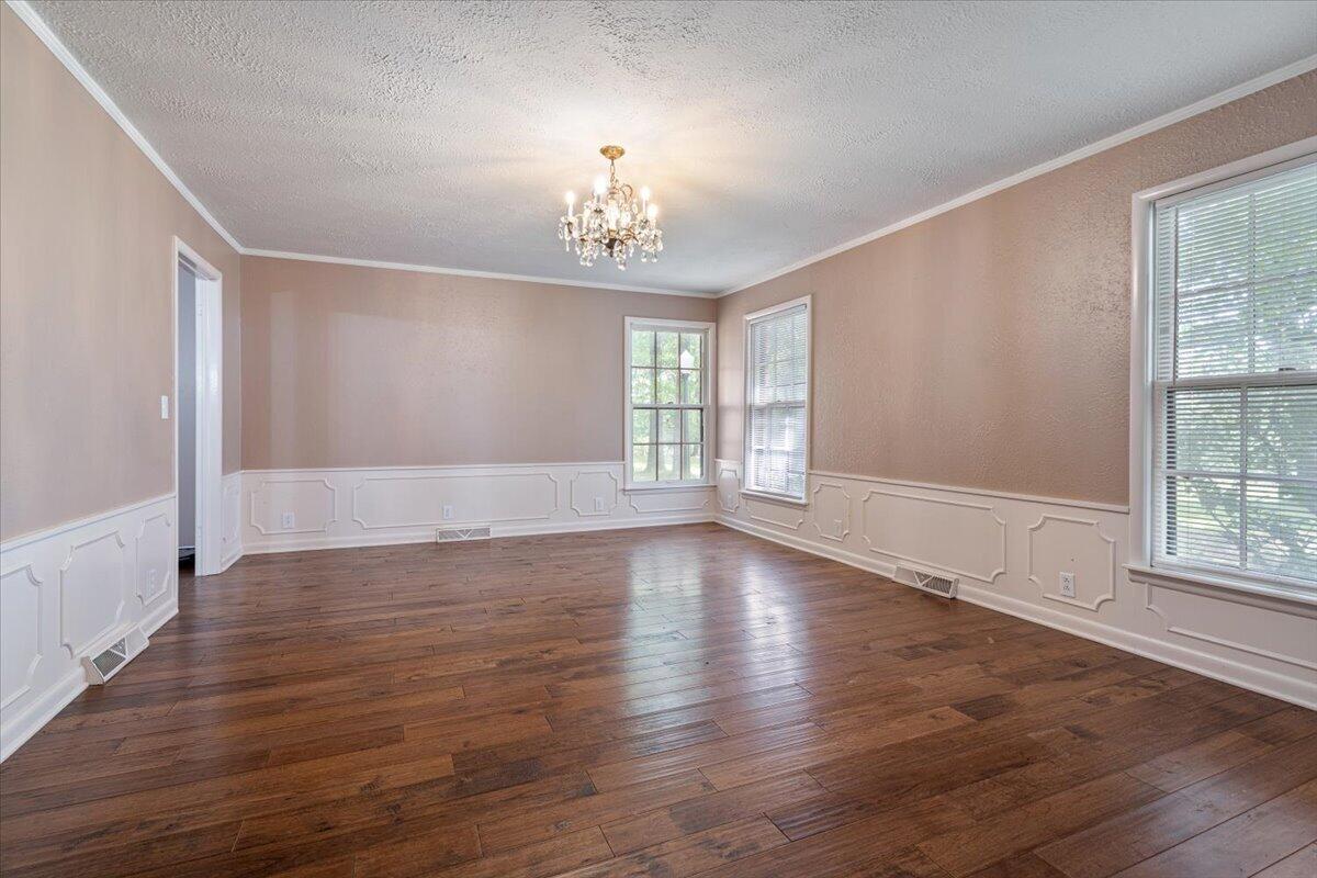 495 Spring Valley Road Property Photo 6