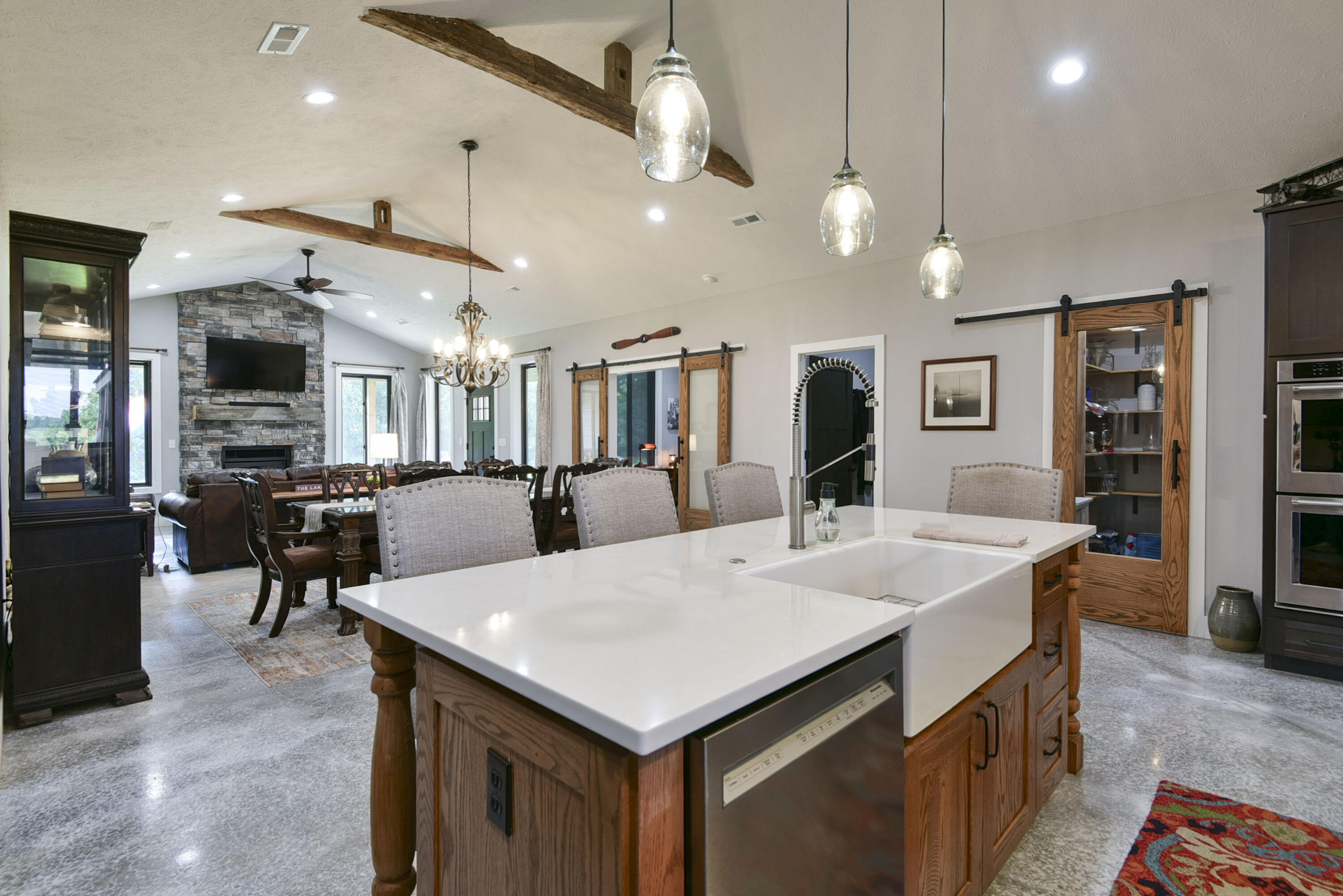 401 Discovery Bay Drive Property Photo 15