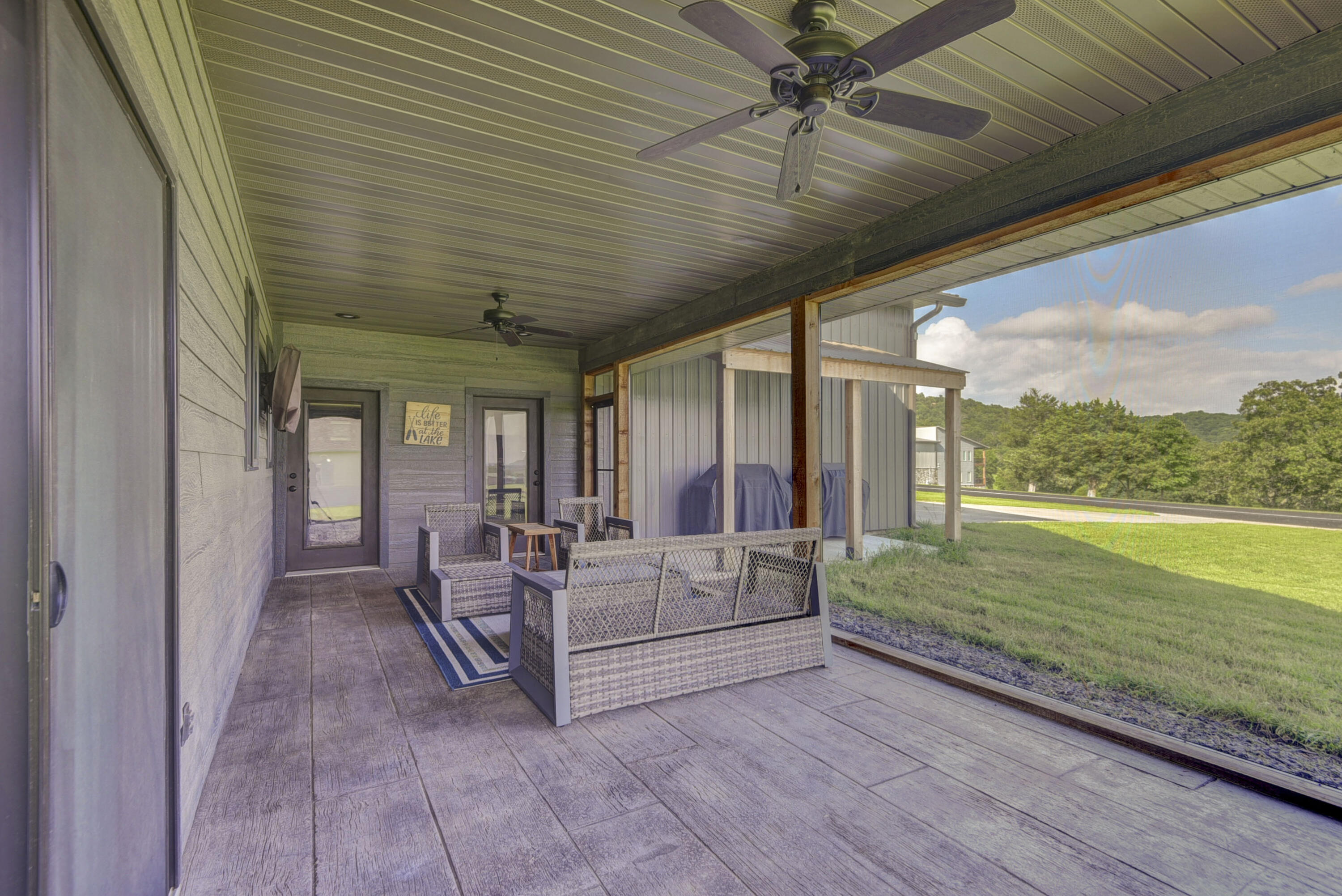 401 Discovery Bay Drive Property Photo 36