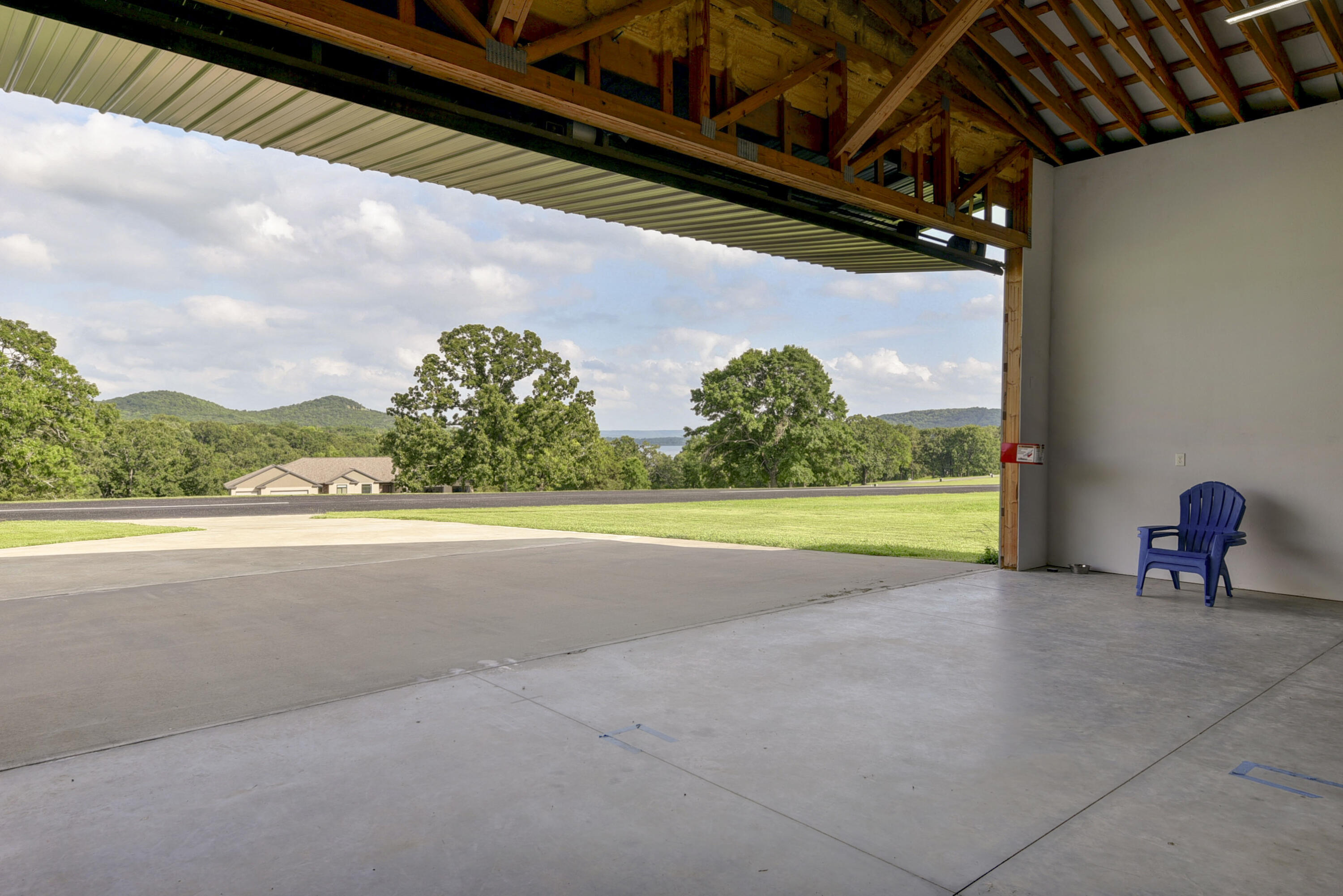 401 Discovery Bay Drive Property Photo 48